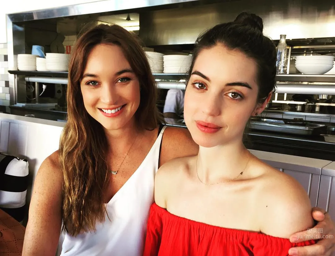 阿黛莱德·凯恩(Adelaide Kane)- 澳大利亚绝美女神私房照_10