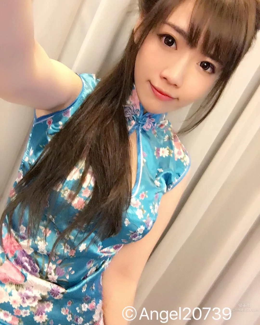 小希儿Angel- 小清新实况主播迷人大眼令人陶醉_18