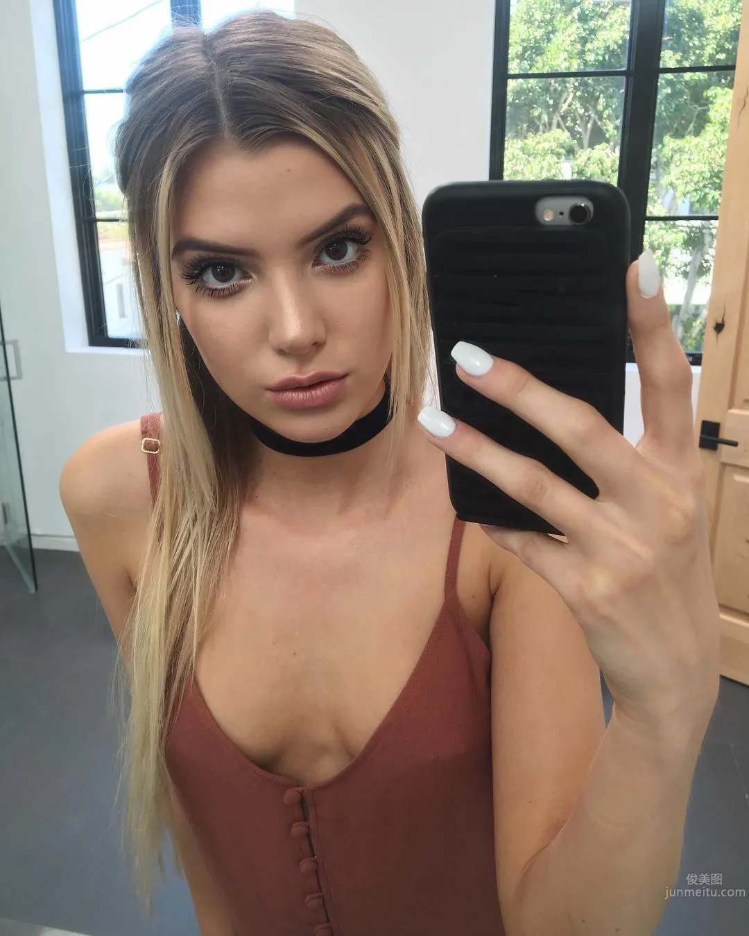 Alissa Violet- 最火辣的美国搞笑艺人_40