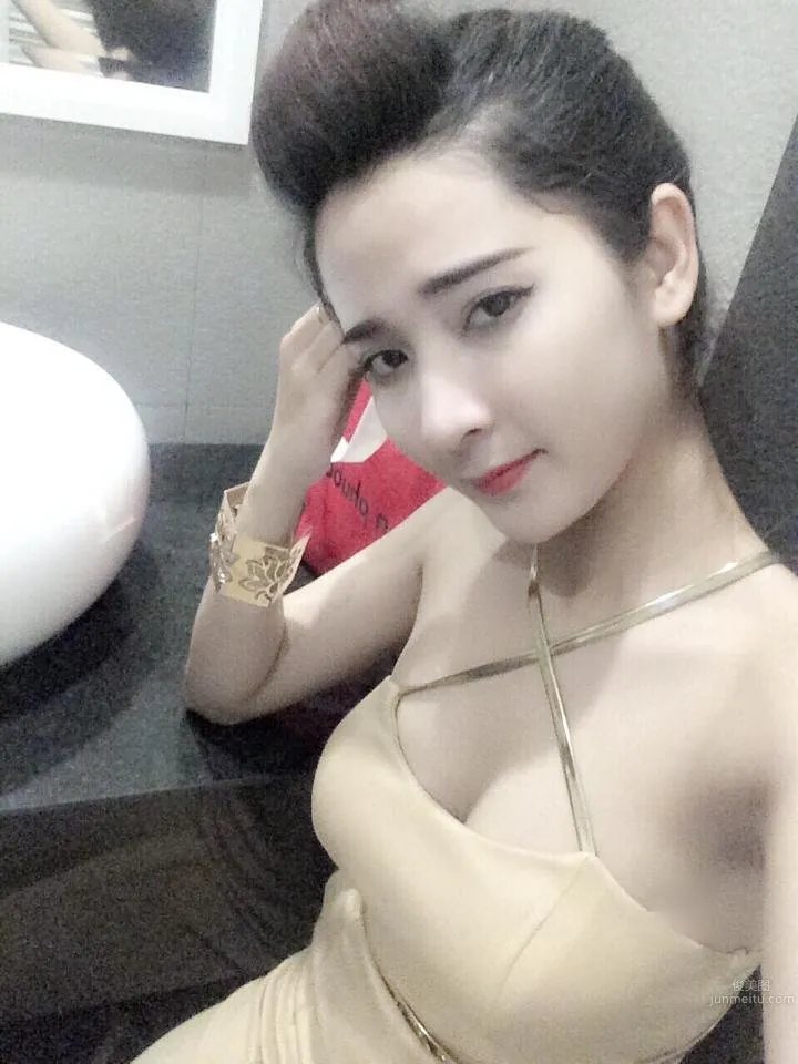 Melly Do，越南美女DJ私房美图_19