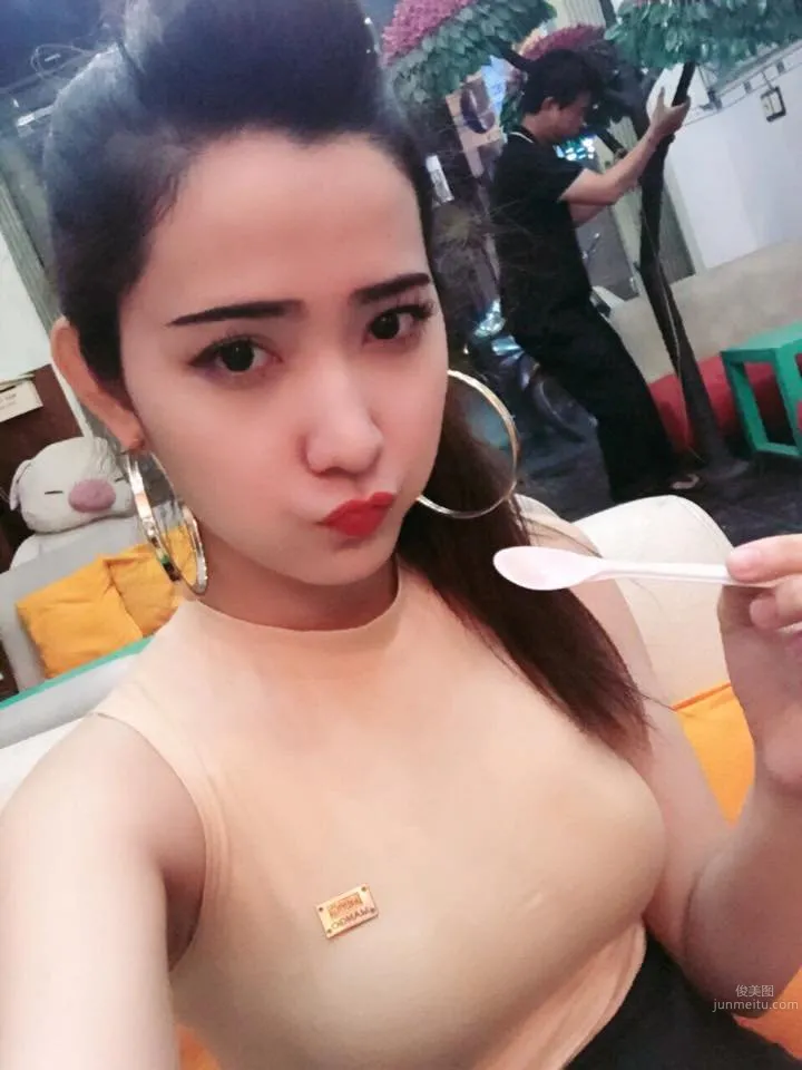 Melly Do，越南美女DJ私房美图_22