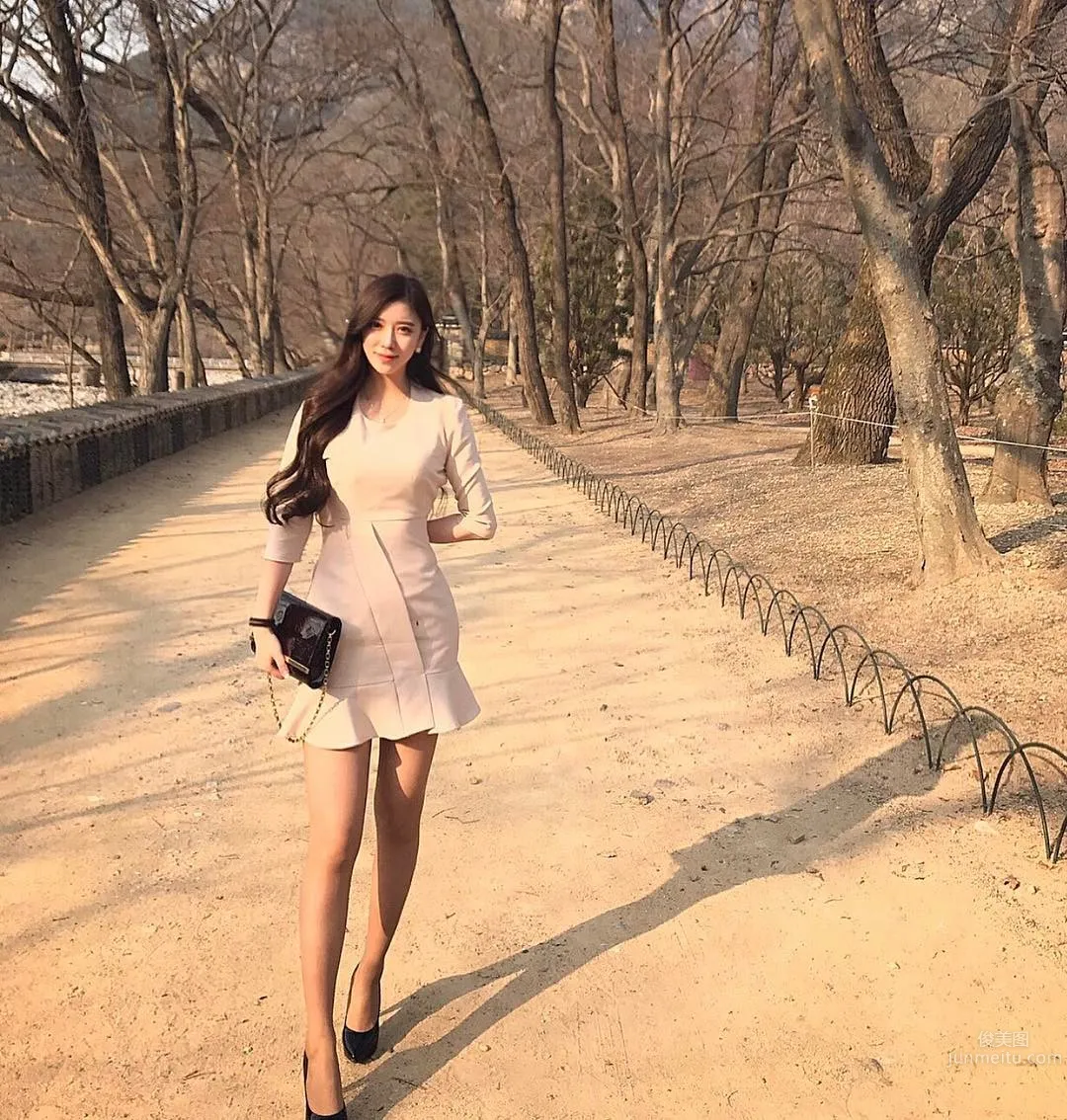 韩国九头身美女Jin Yeyoung 黄金比例的大长腿_24