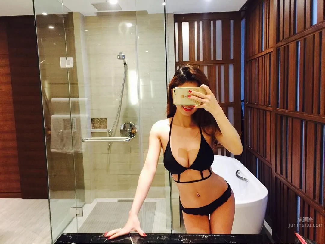 越南模特Jenie Trang Tran 冷艳外表下的性感_0