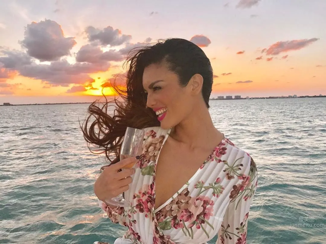 波多黎各女神Zuleyka Rivera 性感无比的IG私房照_20