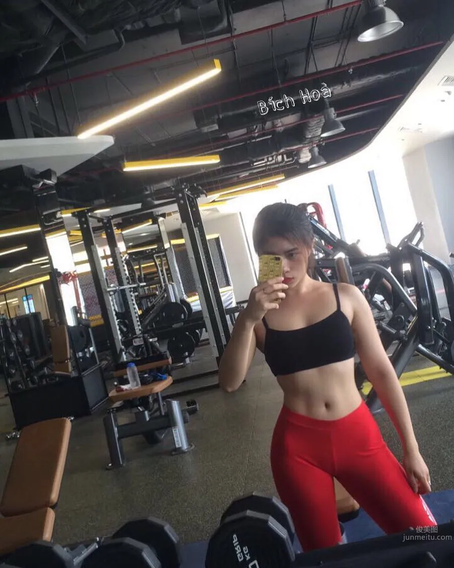 越南正妹Bích Hoà 每周健身房锻炼6次_16