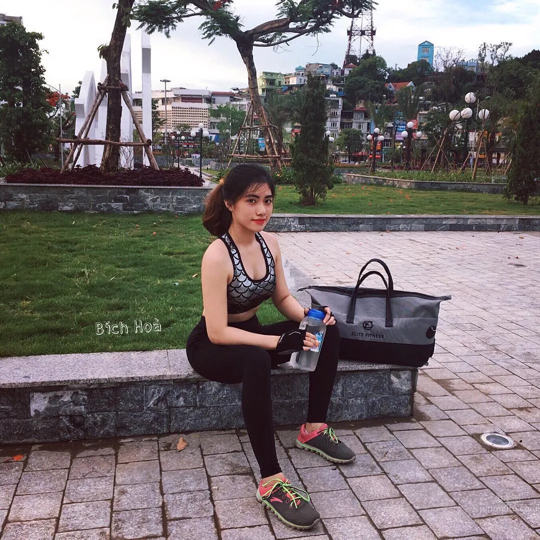 越南正妹Bích Hoà 每周健身房锻炼6次_17
