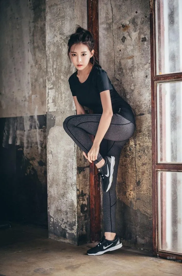 Yoon Ae Ji- 香汗淋漓的运动型写真_8