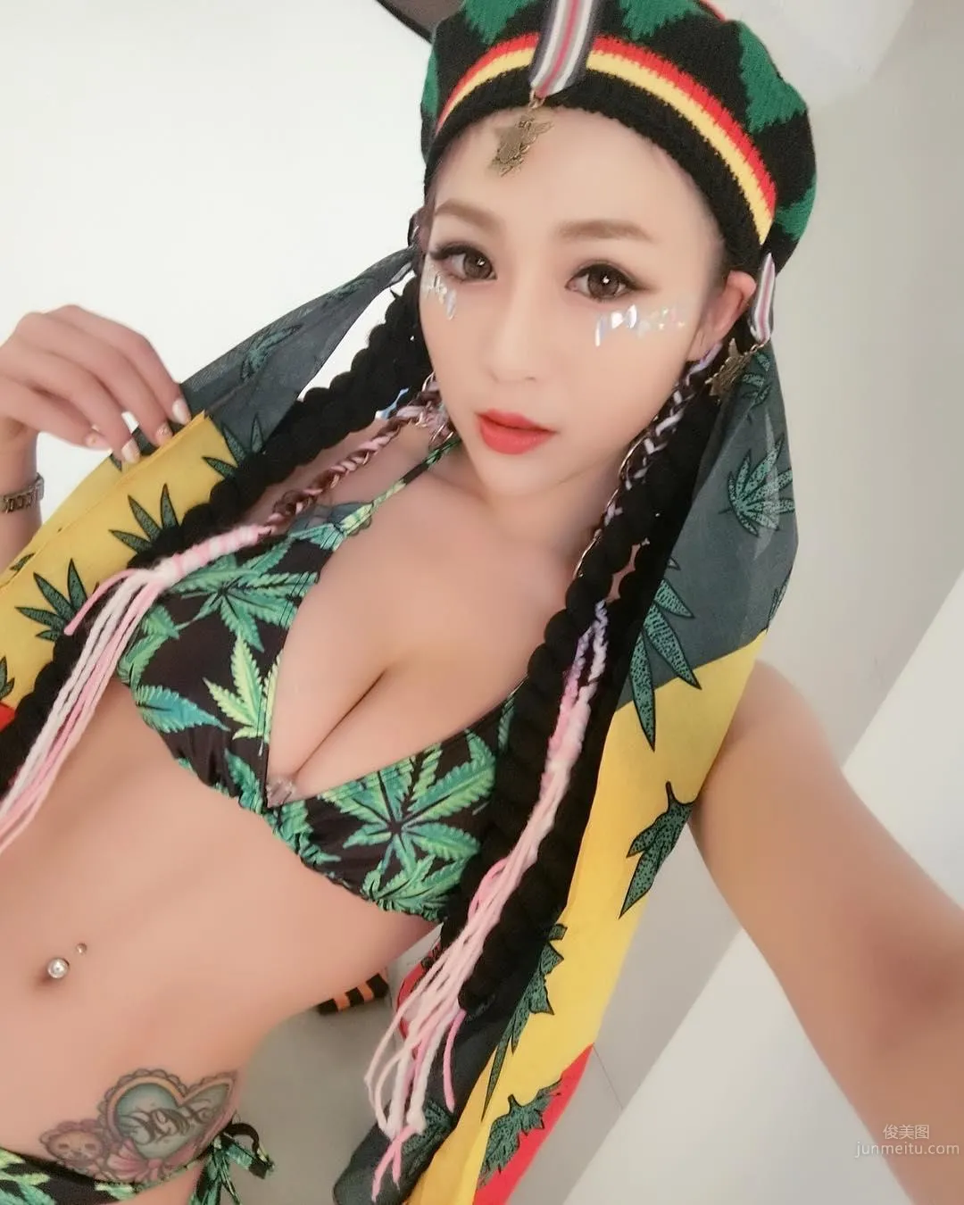 正妹DJ张溦芸 邪恶视角不敢直视_20