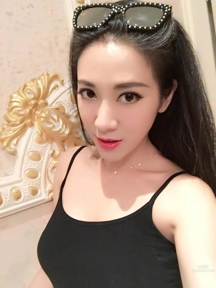 AnnaBelle Huang- 追求性感但脾气稍差的狐狸精_12