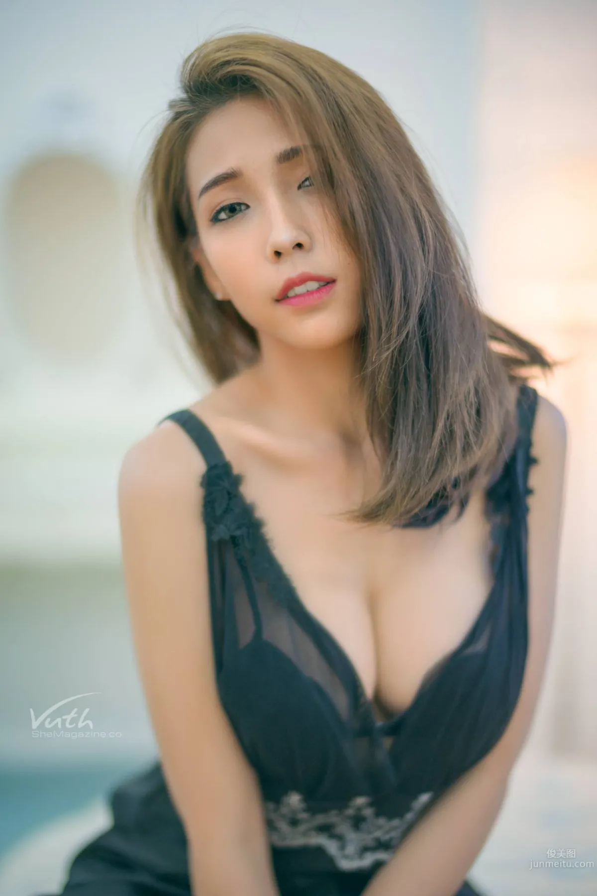 泰国混血妹子Soraya Suttawas 雪白肌肤时尚高雅_59