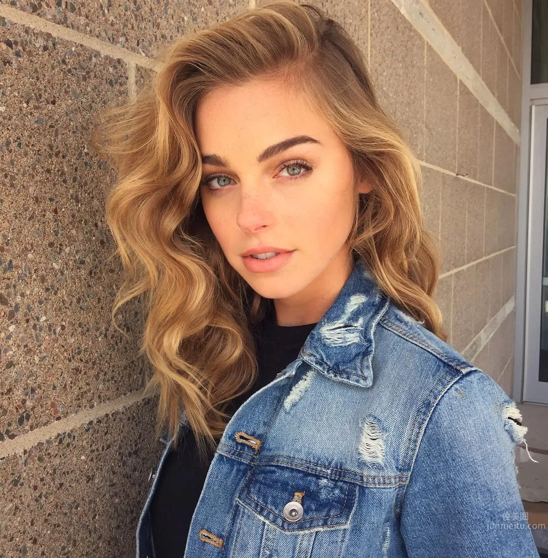 美国丽人Elizabeth Turner 暗藏不科学的好身材_22