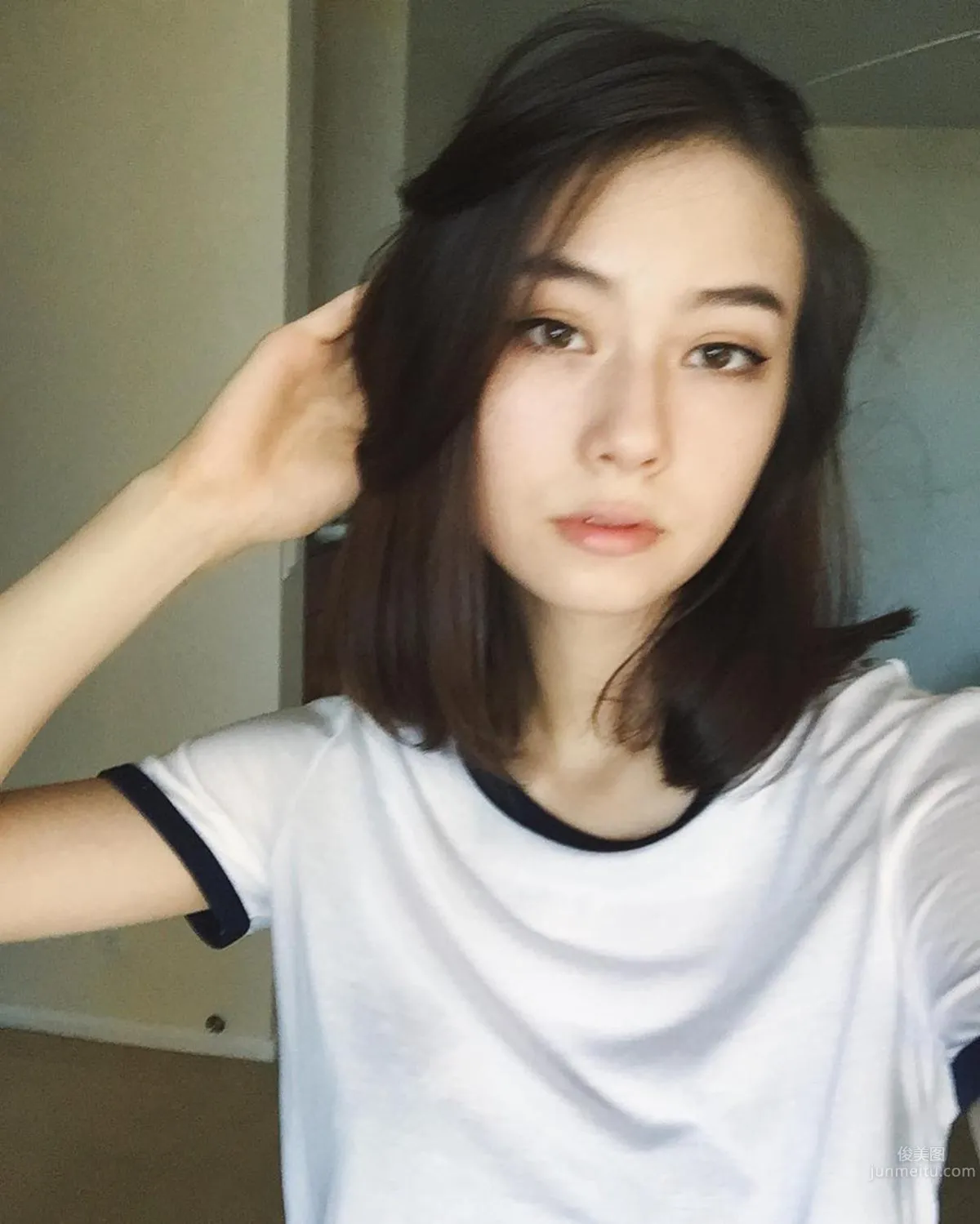 中美混血Lauren Tsai，元气十足的复古气息_0