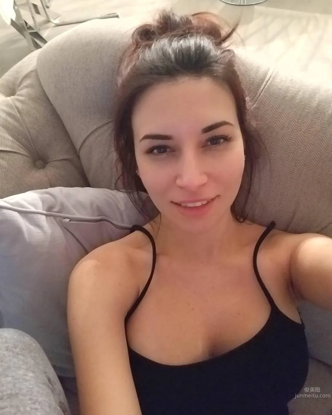 想一起激战！电玩直播妹「Alinity Divine」清新自然_28