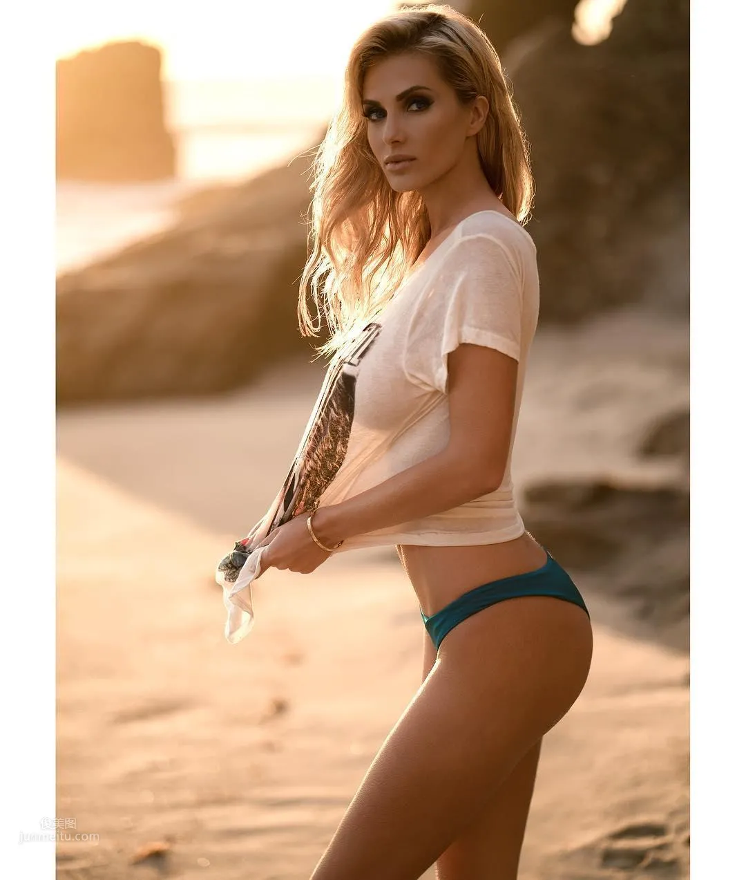 浓醇香！焦糖妹「Leanna Bartlett」身材好诱人_51