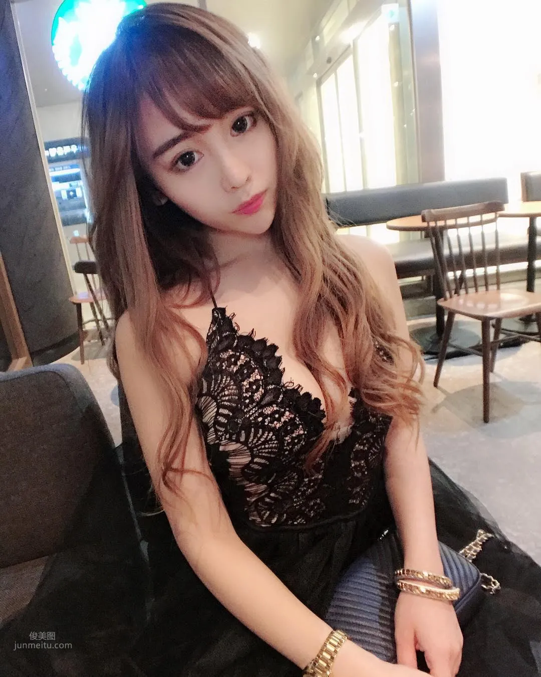 S型台妹Irene Huang，最爱开胸泳衣_18