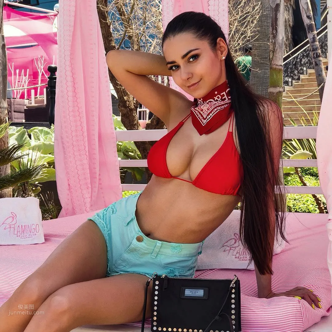 Helga Lovekaty- 俄罗斯最具杀伤力的嫩模_31