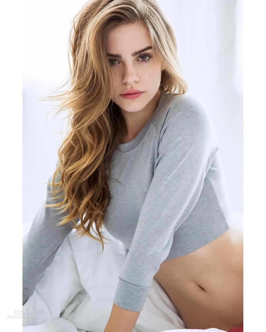 Bridget Satterlee- 马背上长大的精英模特儿_3