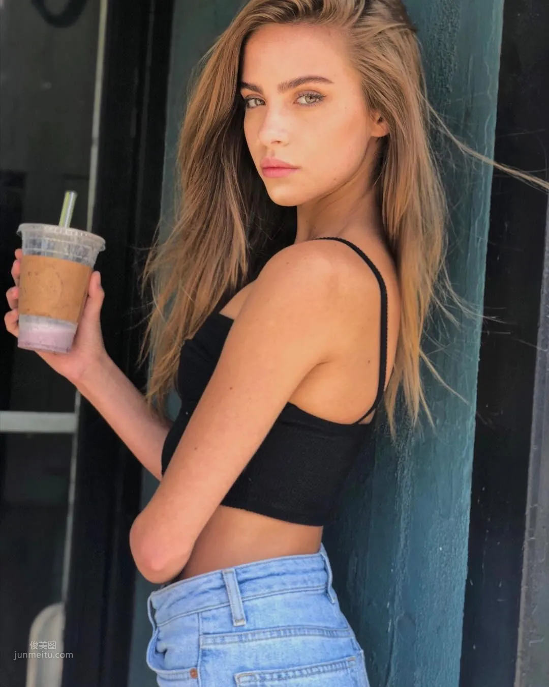 Bridget Satterlee- 马背上长大的精英模特儿_15