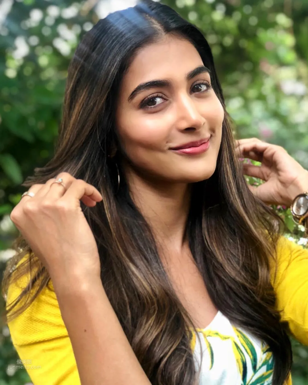 Pooja Hegde- 印度美人颜值气质好_16