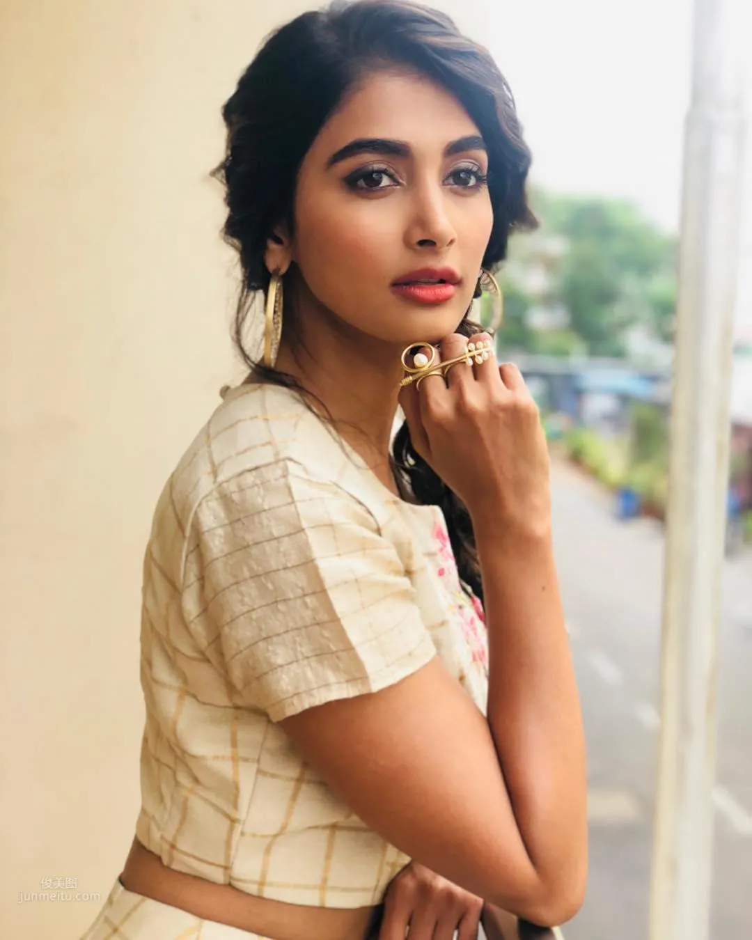 Pooja Hegde- 印度美人颜值气质好_12