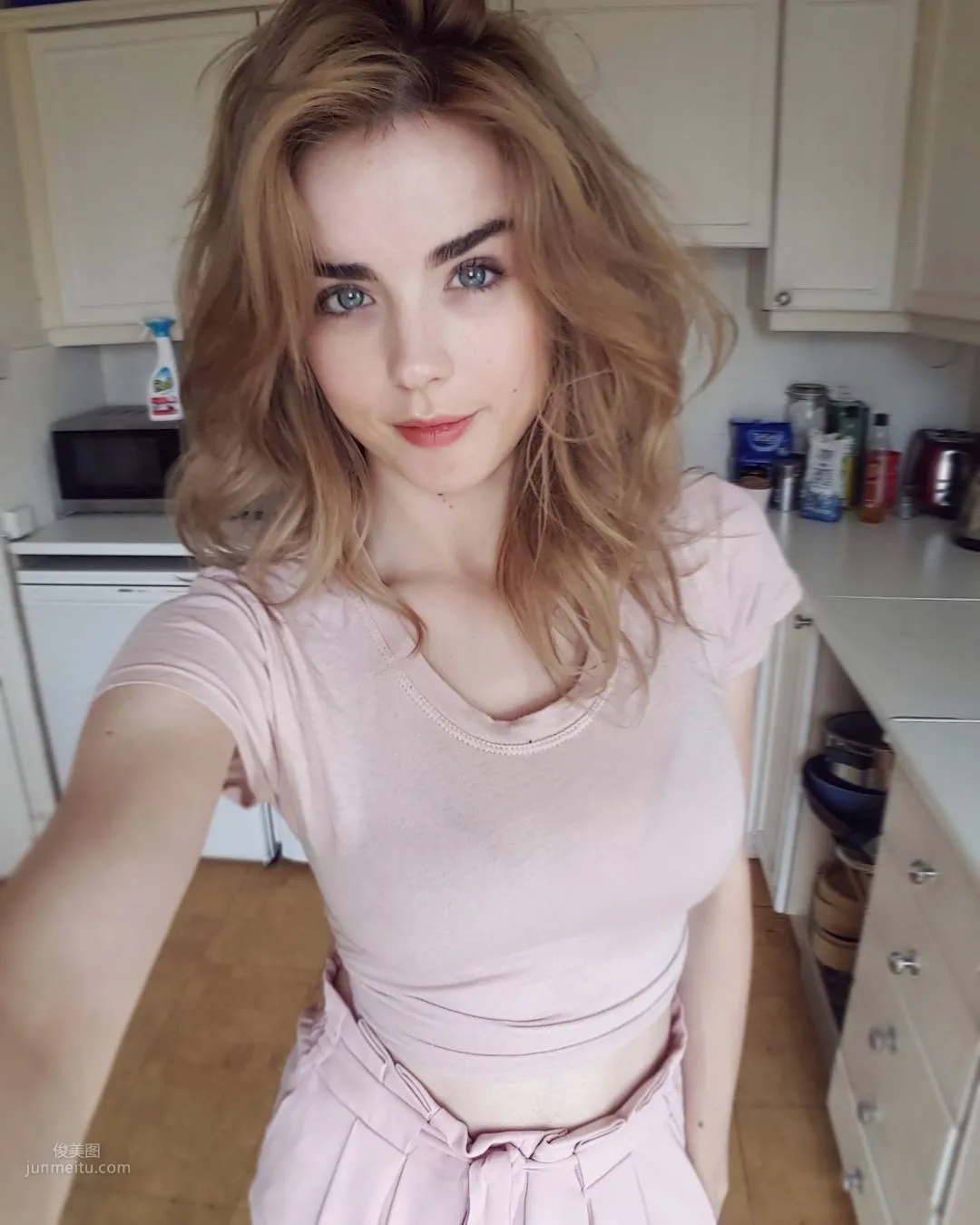 Danielle Sharp- 英国最性感的学生妹_0