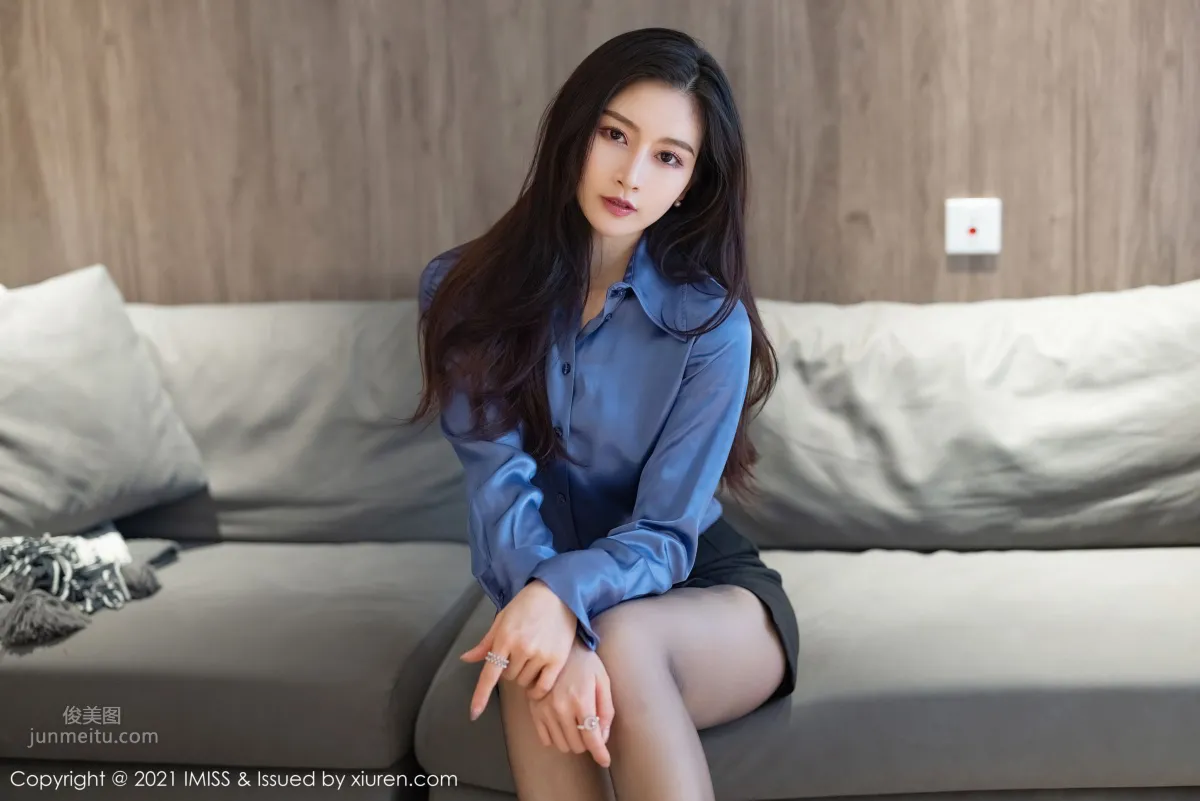 气质美女Vanessa 华丽典雅的职场OL_12