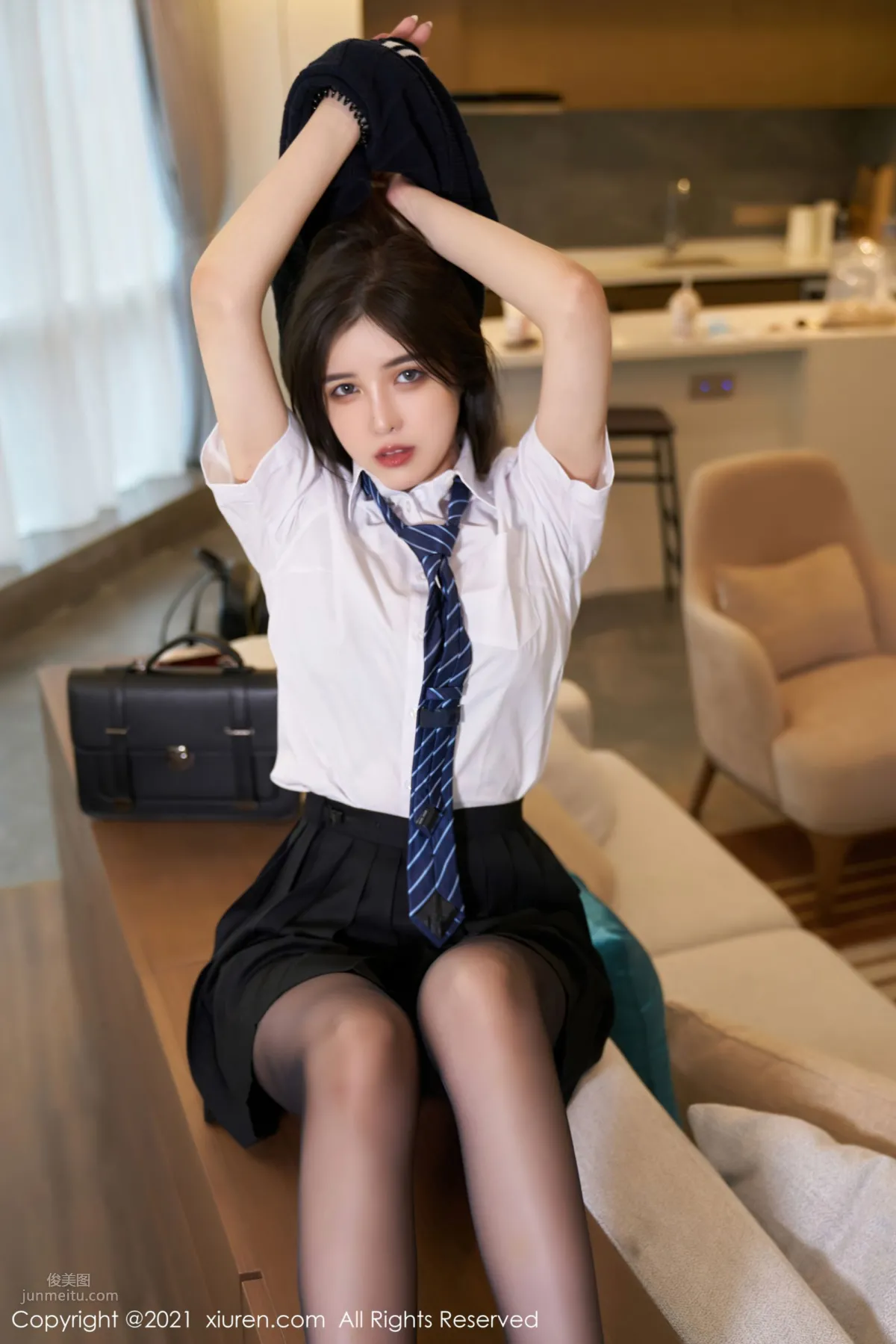 丰满姐姐韩静安 清纯风格学院制服_28