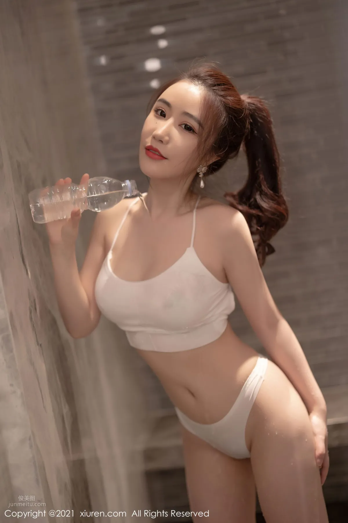 宅男女神绯月樱 紧身的服饰与吊带_58